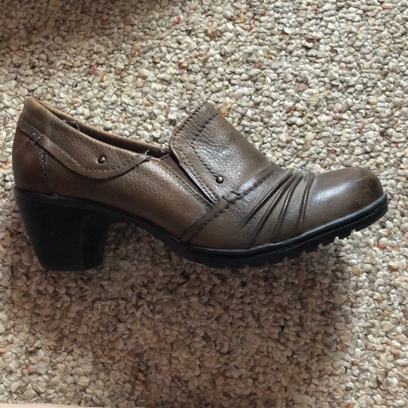 Ankle booties - Picture 2 of 3